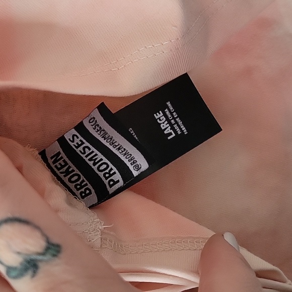 CLEARANCE NWT Broken Promises Reaper Tube Top Size Large - Picture 4 of 5